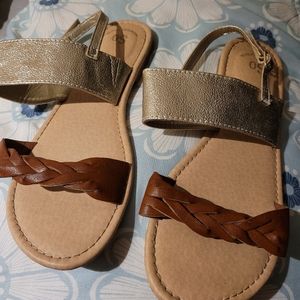 Girls size 4 sandals